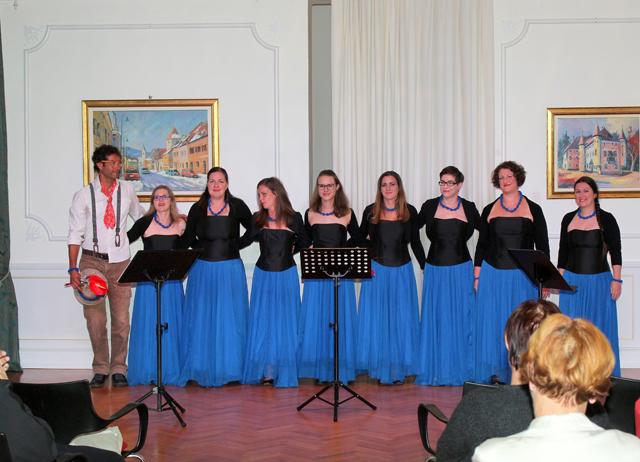 Na tretjem večeru jesenskih serenad v Dravogradu je nastopila Ženska vokalna skupina Lipa (FOTO)