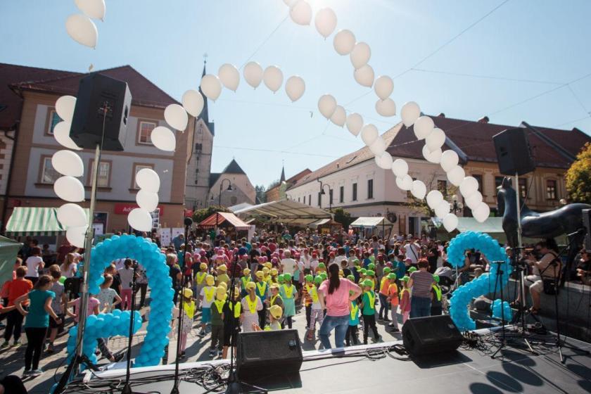 Letošnji svetovni dan miru in 21. Mirovniški festival s sloganom "Pogovarjaj se z mano"