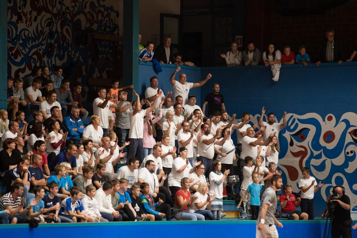 Samo Lampret po uvedbi disciplinskega postopka: "Dokler bom predsednik RK Slovenj Gradec 2011, bom naredil za naše fante, navijače in podpornike vse, da jih zaščitim in jim stojim ob strani"