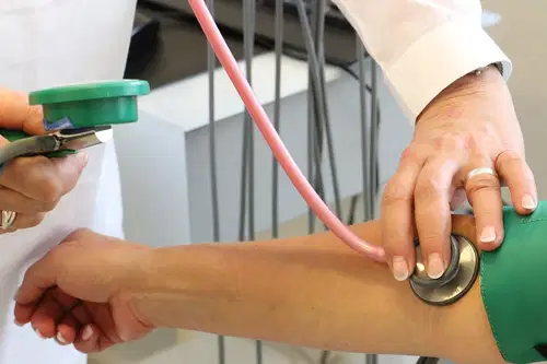 Zasebna ambulanta bo začela sprejemati paciente. Kakšen je postopek?