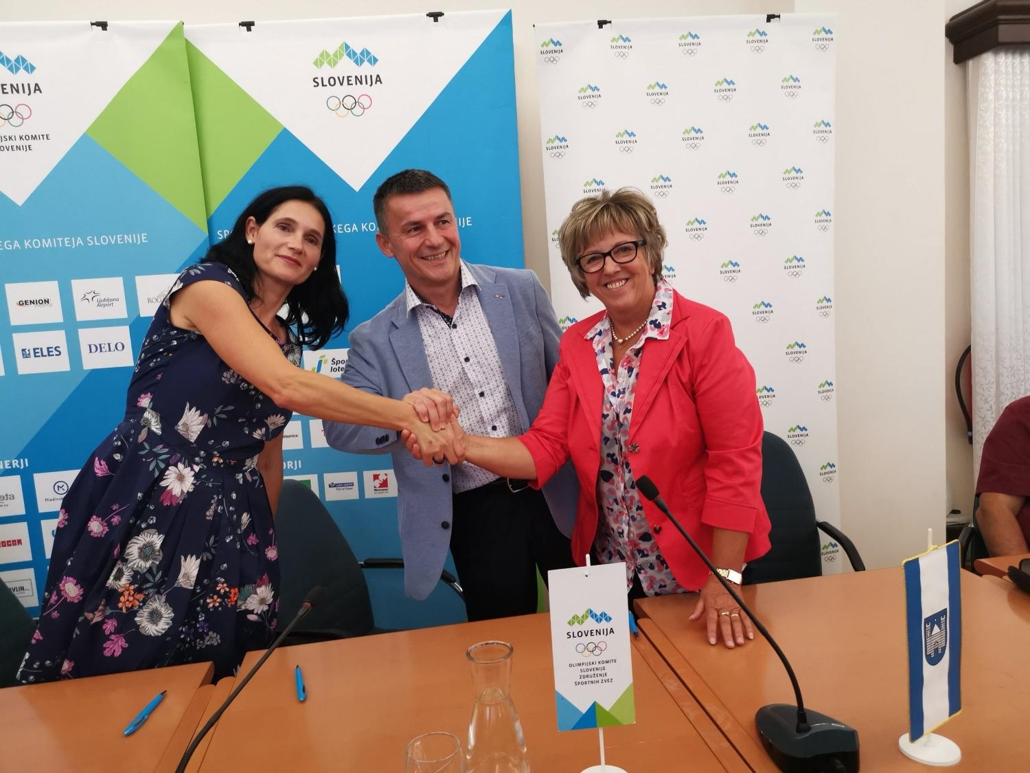 Podpisana nova pogodba za regijsko pisarno OKS (VIDEO)