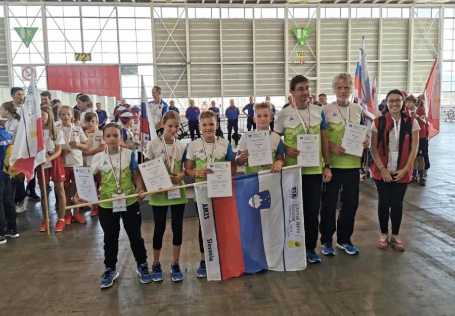 Med mladimi kolesarji na evropskem tekmovanju v Ženevi tudi Korošec