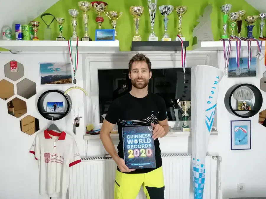 V Guinnessovo knjigo rekordov poletel tudi Korošec (FOTO)