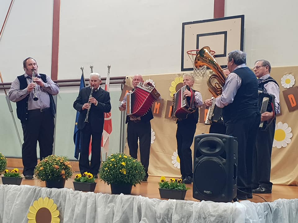 Na Muti svetovni dan starejših obeležili s tradicionalnim srečanjem (FOTO)