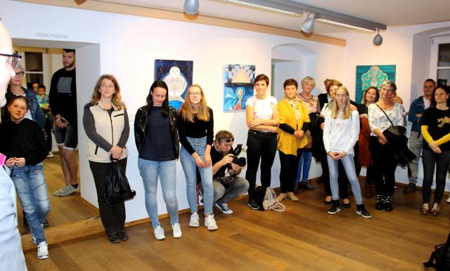 V Dravogradu so na ogled likovna dela Janje Mavrin (FOTO)