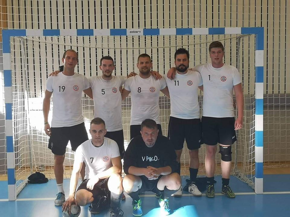 Ekipa ZRCK na dobrodelnem nogometnem turnirju pomagala družinam v stiski