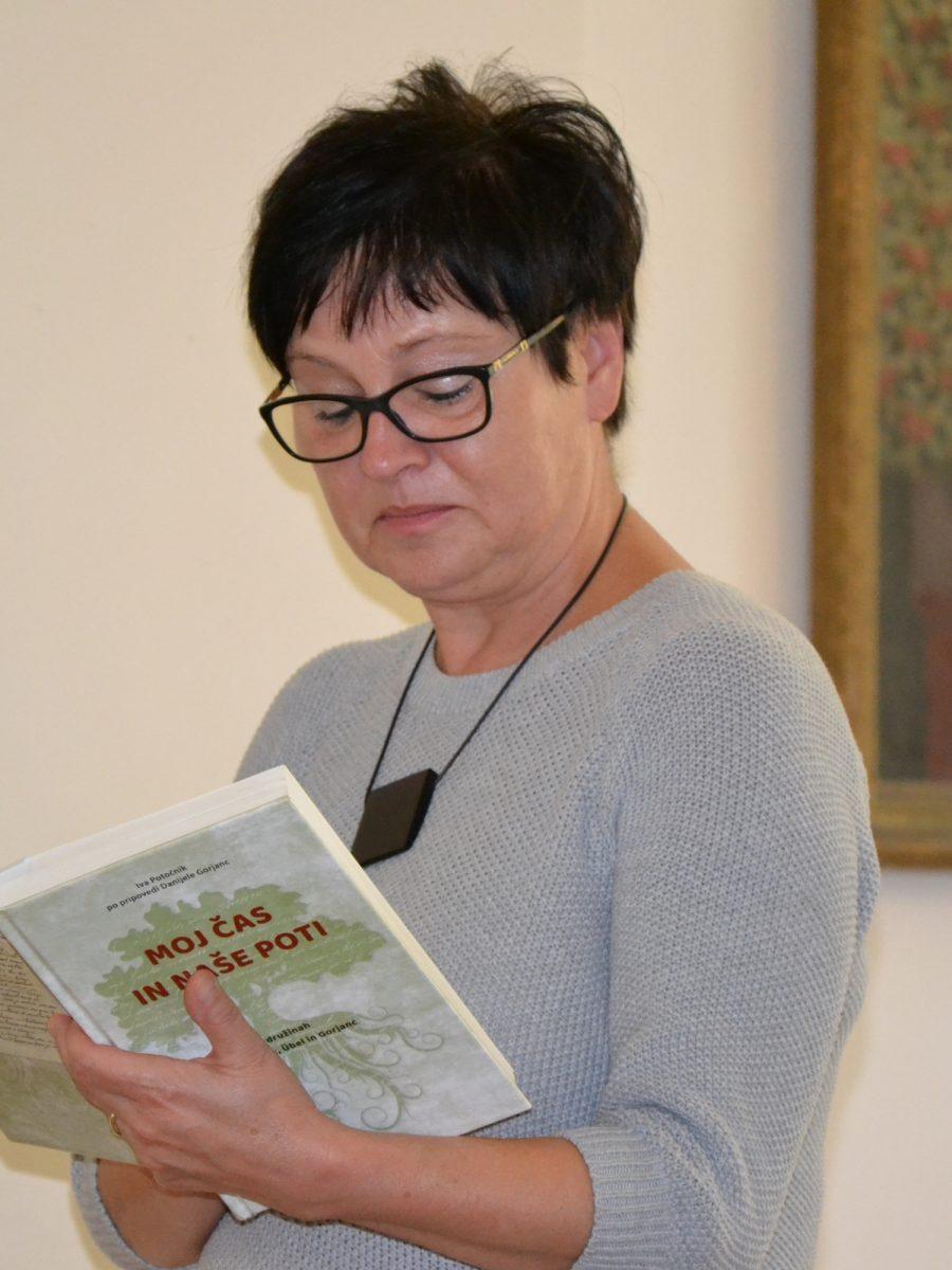 KNJIŽNA PABERKOVANJA v Koroški osrednji knjižnici dr. Franca Sušnika Ravne na Koroškem (FOTO)