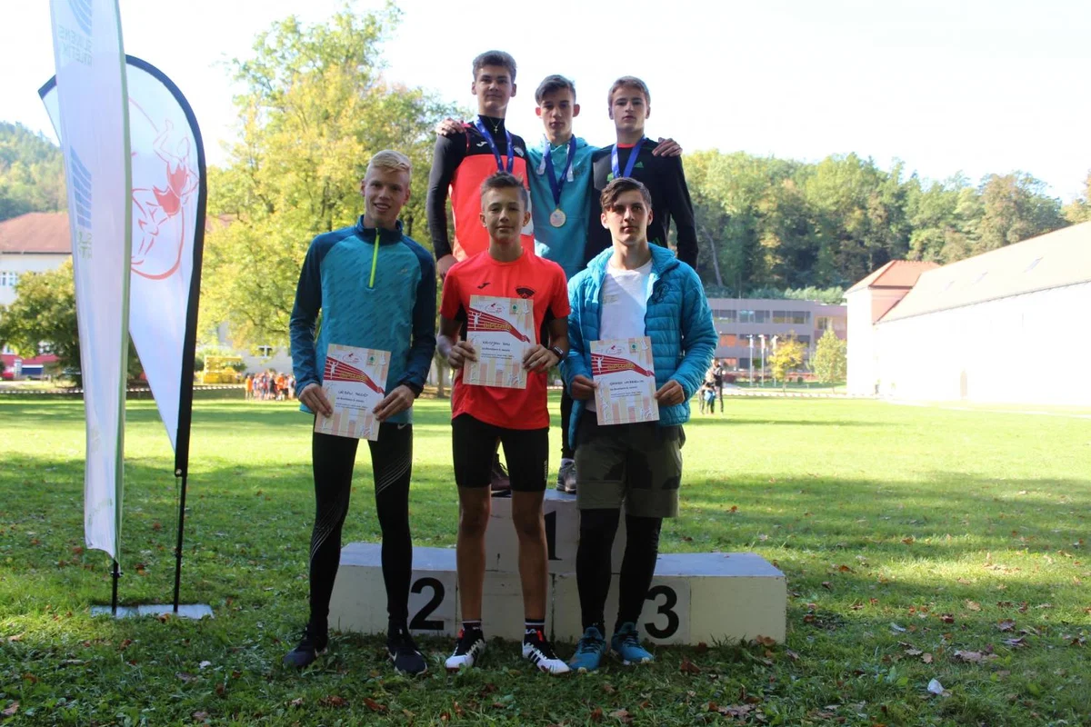 Ravenski tekači uspešni na 53. krosu občinskih reprezentanc (FOTO)