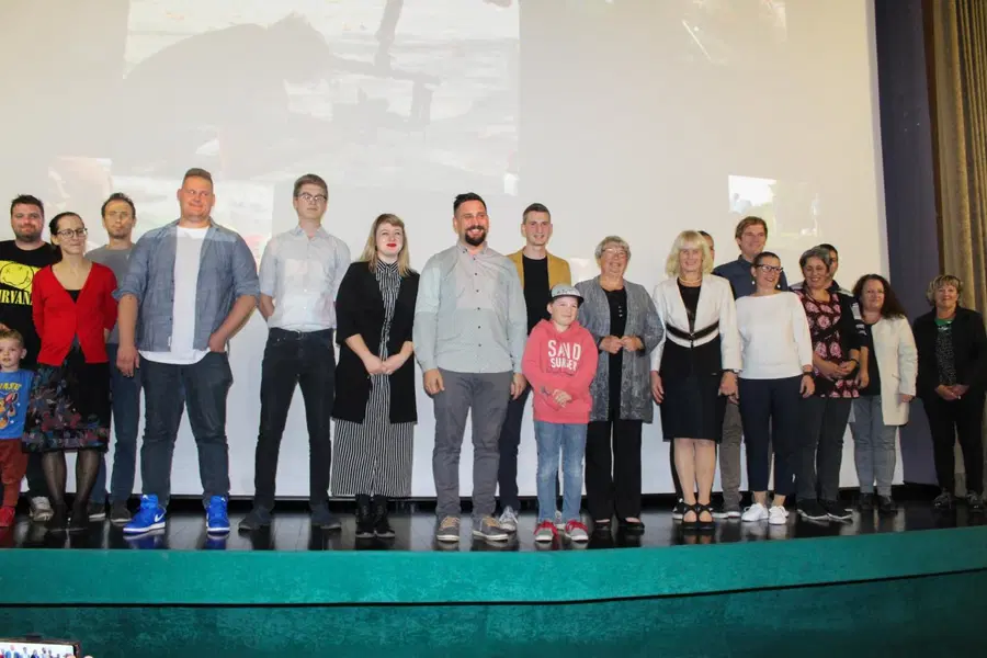 8Production in Jure Dretnik s kratkim filmom Levi Devžej do zmage