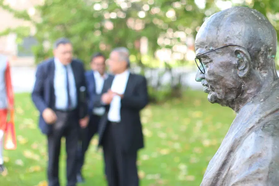 V Slovenj Gradcu s slovesnostjo počastili 150-letnico rojstva Mahatme Gandhija (VIDEO in FOTO)