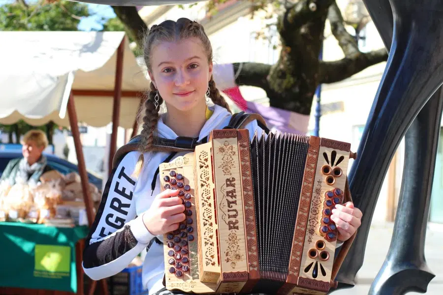 Dravograjčanka Danaja Grebenc izdala svojo prvo zgoščenko (FOTO)