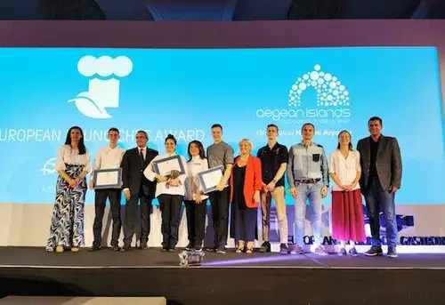 Mladi kulinarični mojster Jure Dretnik je v Grčiji s koroško mal’co osvojil drugo mesto