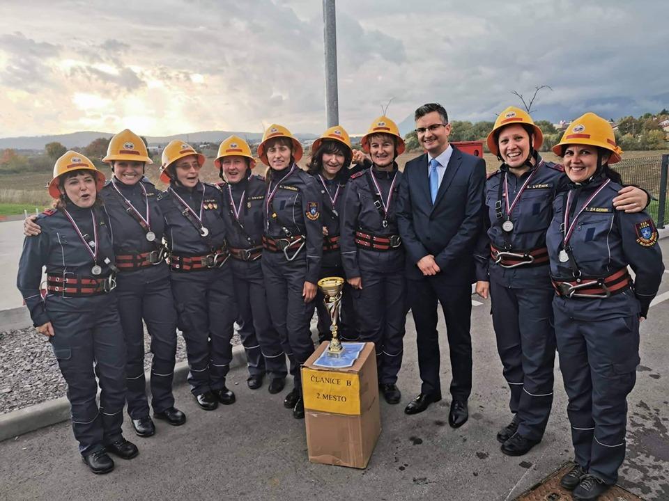 Gasilke PGD Legen na mednarodnem tekmovanju ZIR 2019 osvojile drugo mesto (FOTO)