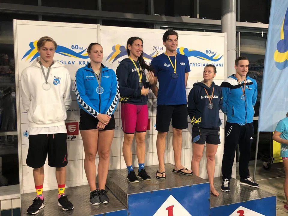 Še sedem absolutnih zmag Fužinarjevih plavalcev za izjemen zaključek v Kranju (FOTO)