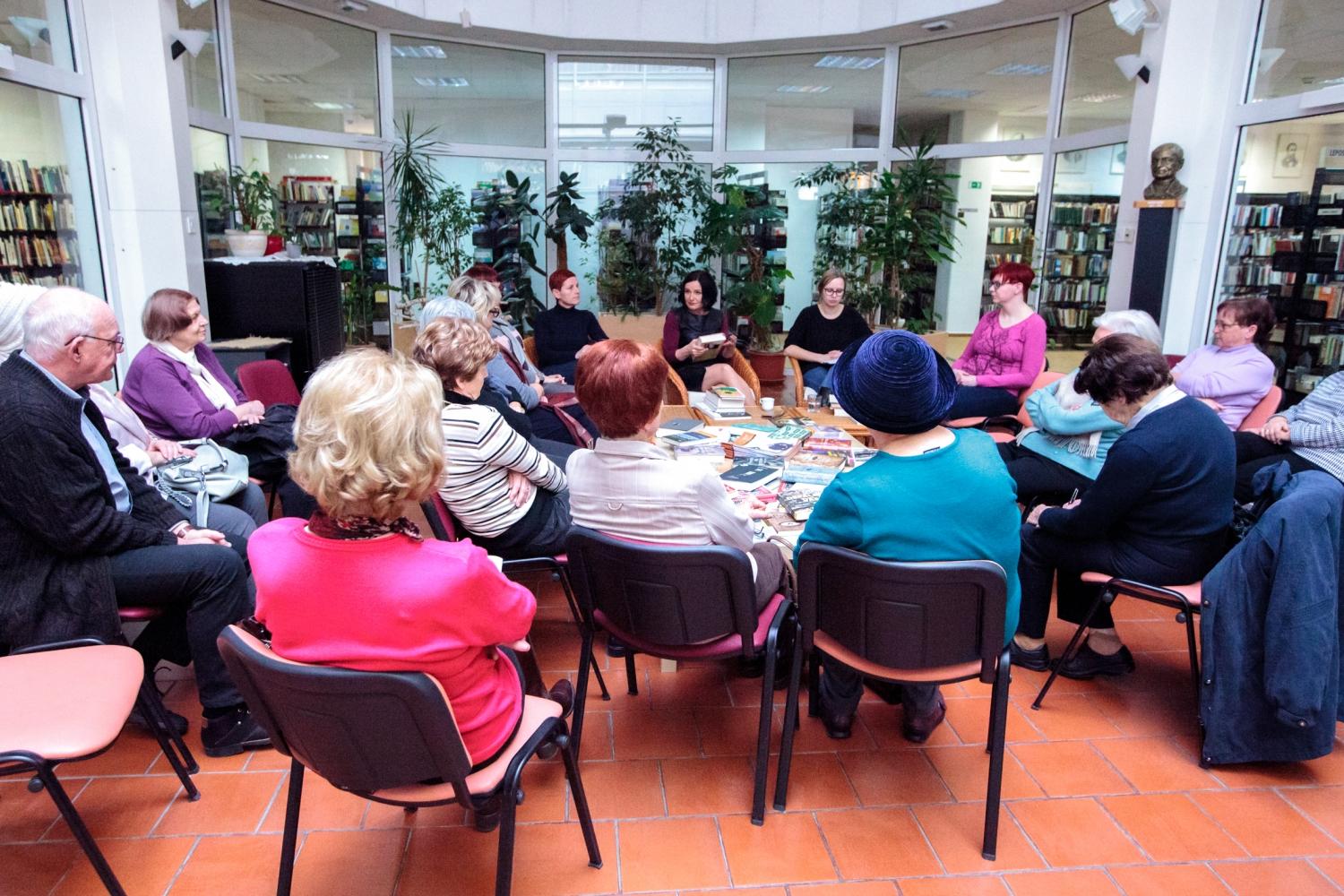 "Veseli november" v Knjižnici Ksaverja Meška Slovenj Gradec (FOTO)