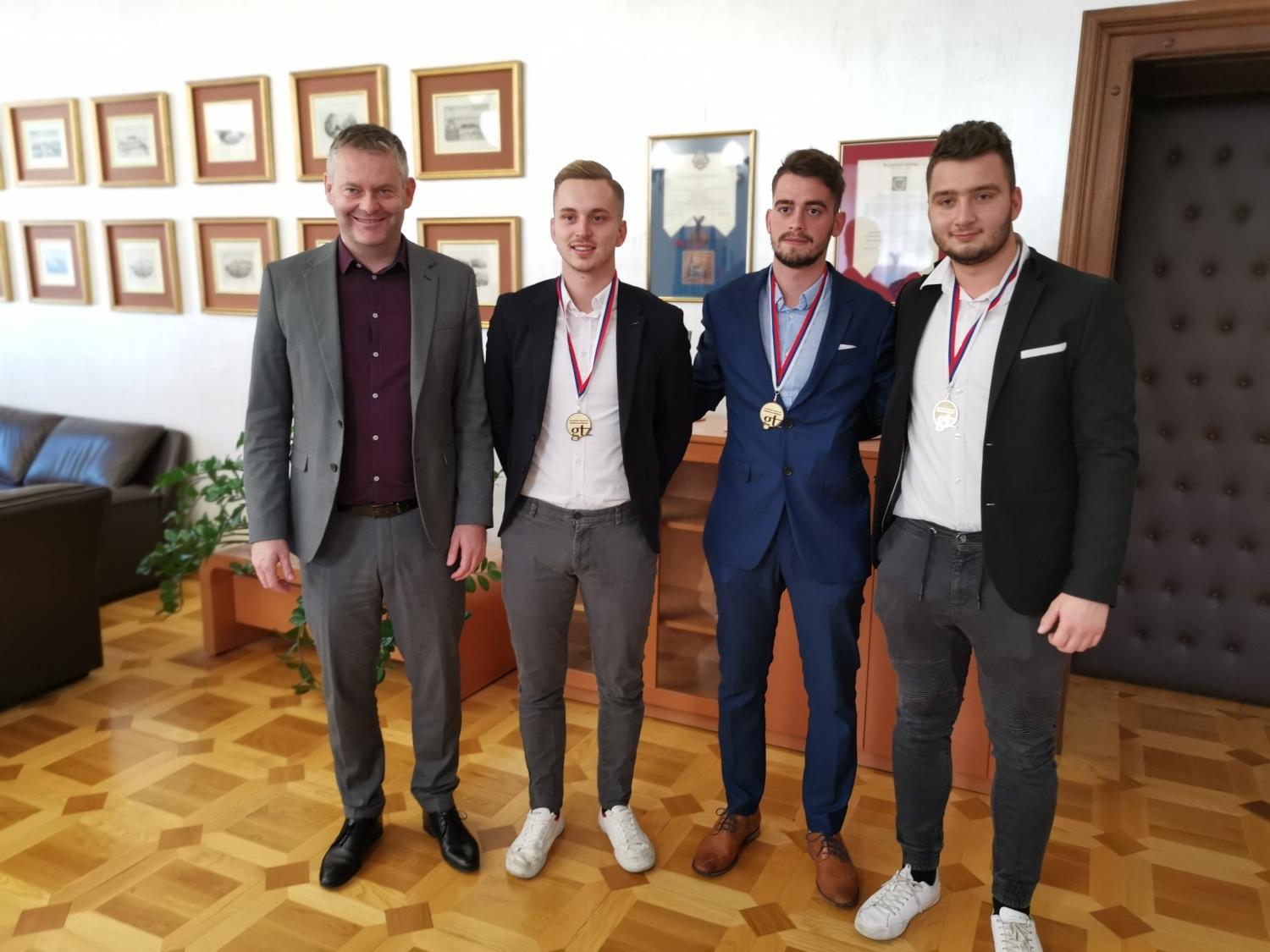 Državni prvaki v kuhanju na sprejemu pri županu MO Slovenj Gradec (FOTO)