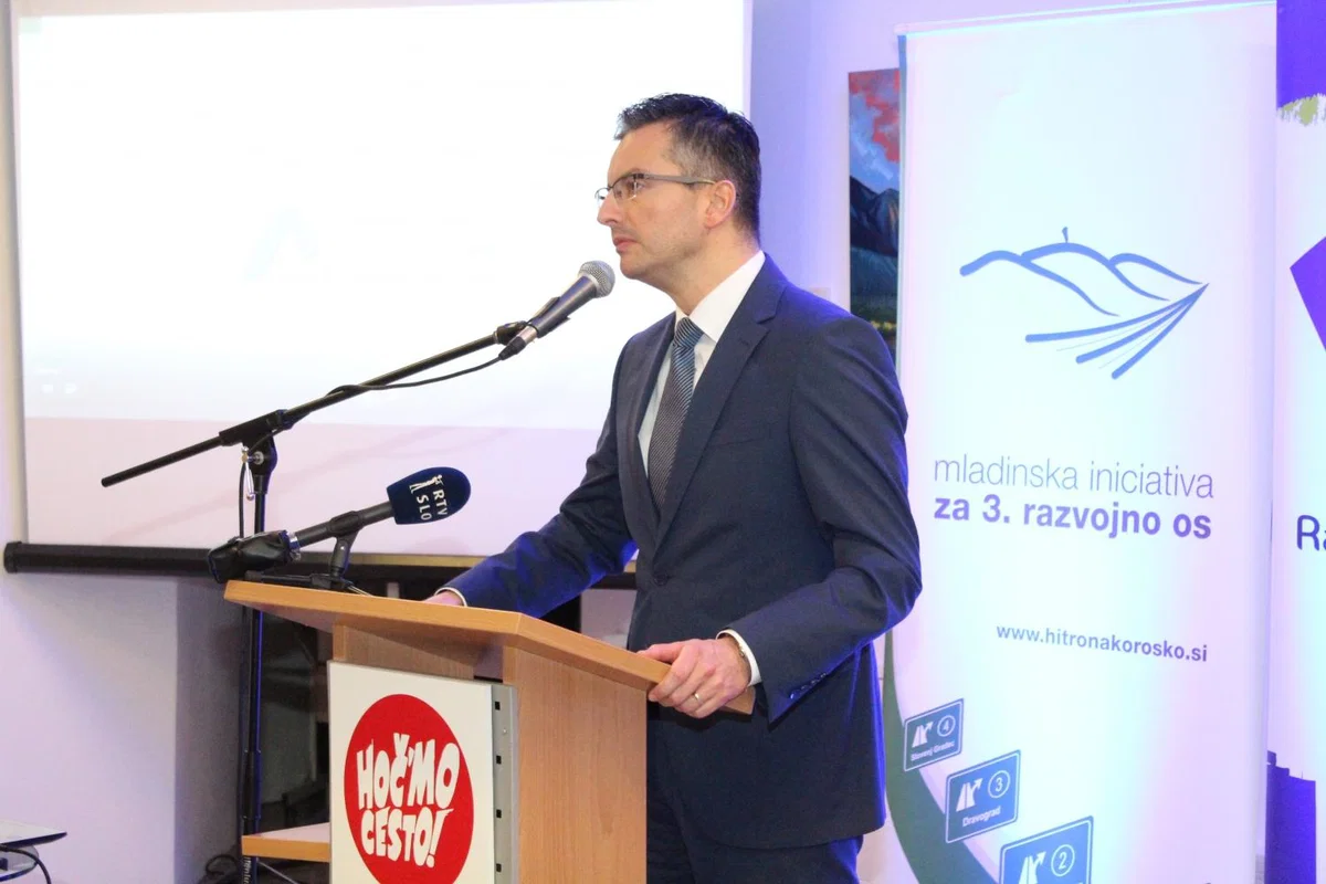 Šarec po odstopu: "Začela bo delovati parlamentarna kuhinja in se oblikovati nova vlada." Kaj to pomeni za Slovenijo?