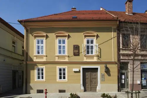 Sodelujte v natečaju "Huga Wolfa" in osvojite 2.500 evrov