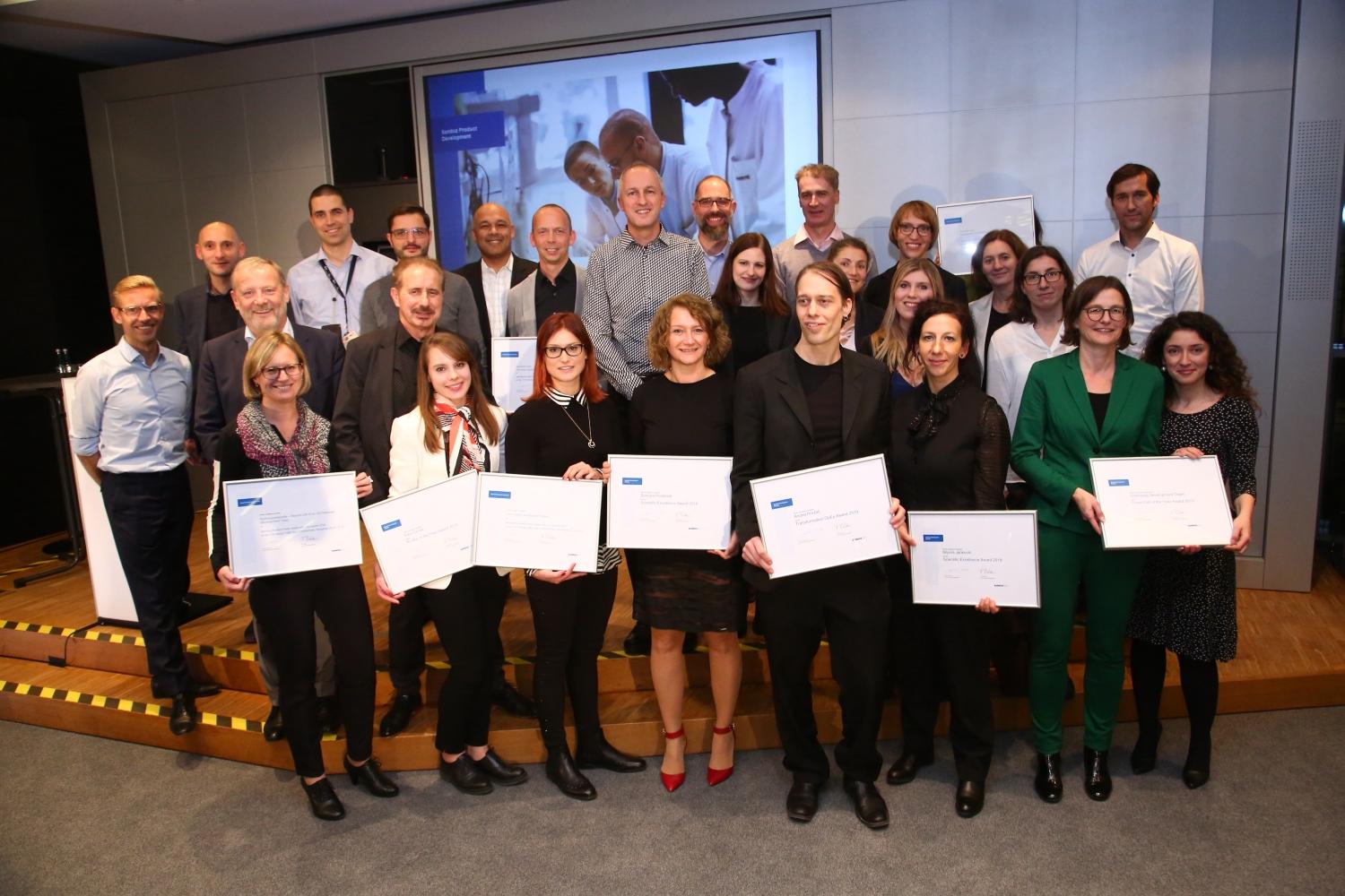 Lekovi raziskovalci nagrajeni za izjemne znanstvene dosežke (FOTO)