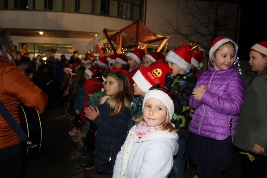 Zaživela bo praznična tržnica na OŠ Neznanih talcev Dravograd