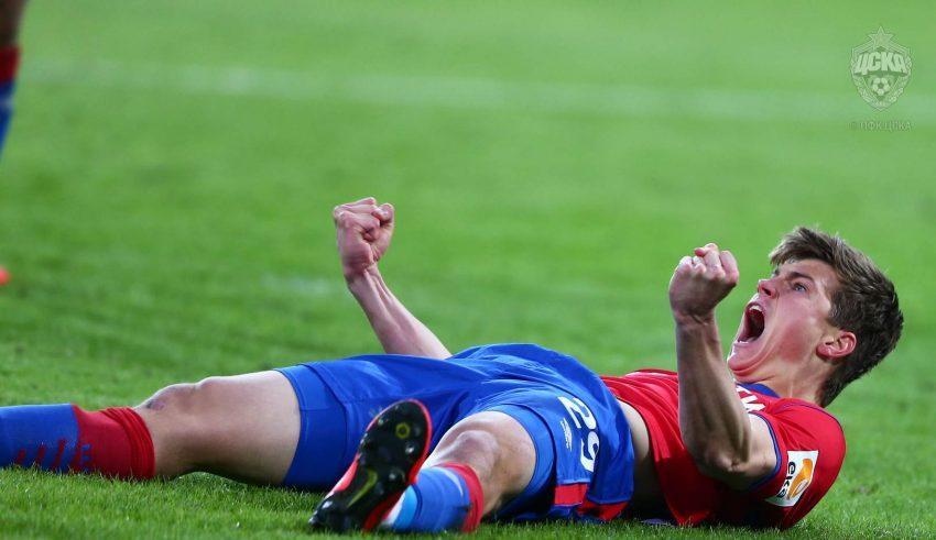 'Evrogol' Korošca, ki spominja na Maradoninega, odmeva po vsem svetu (VIDEO)