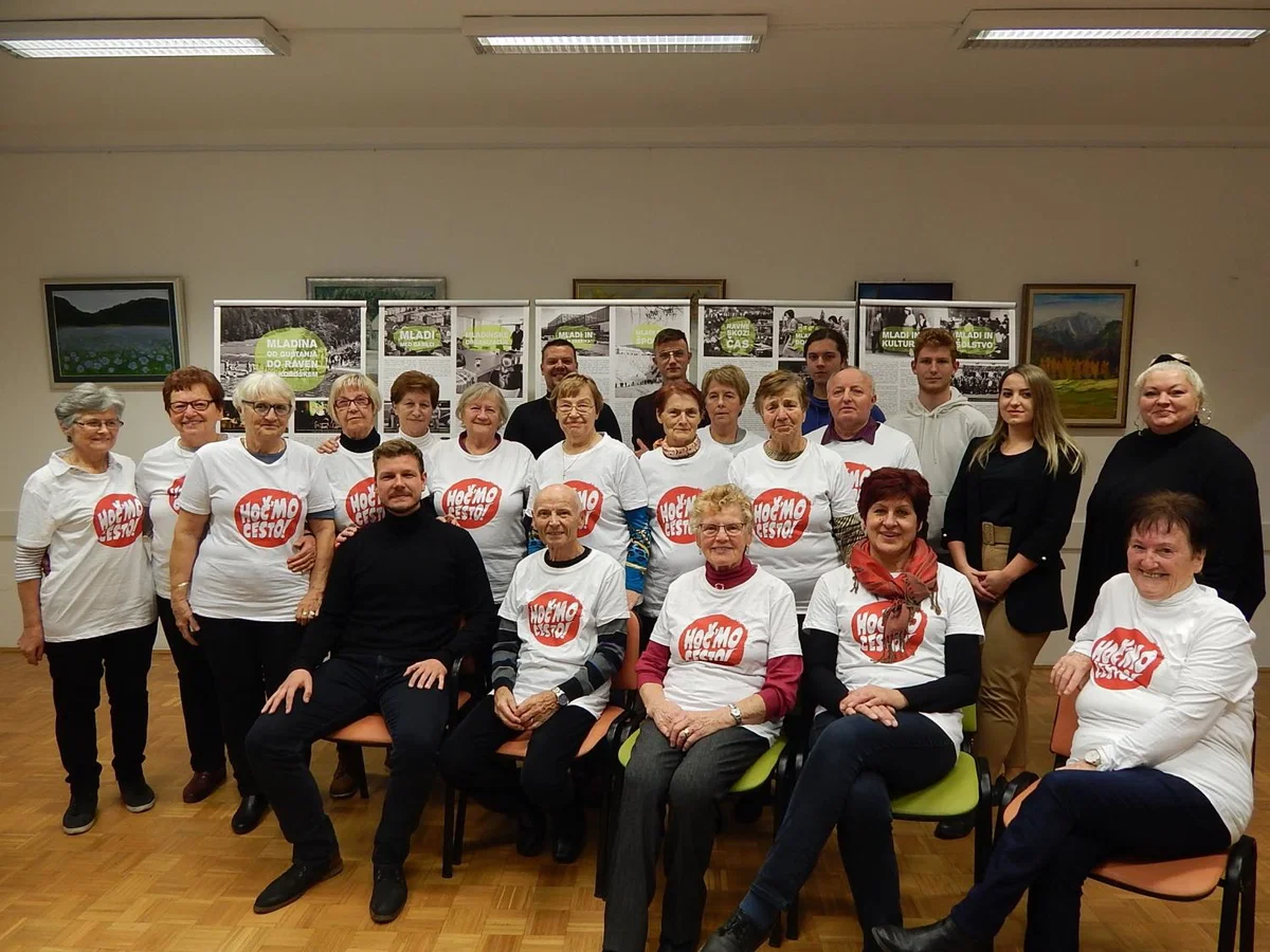 Medgeneracijsko druženje in ogled razstave »Mladina od Guštanja do Raven na Koroškem«