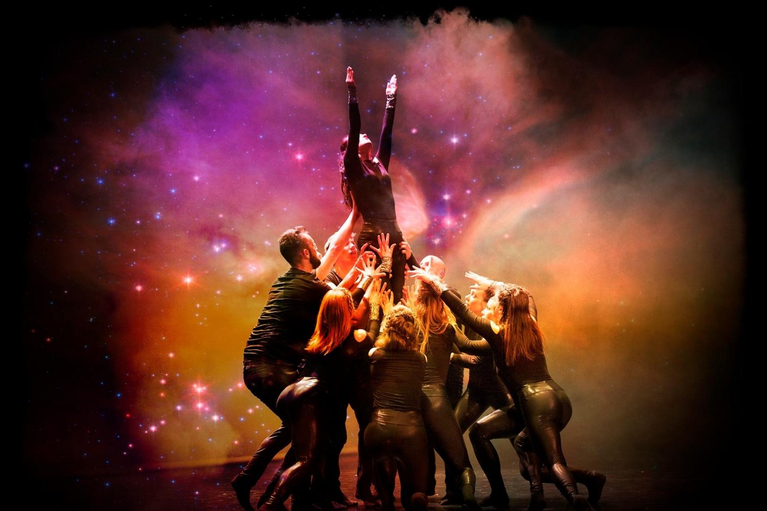 Življenje je vrednota: po tragični izgubi glavnega junaka, predstava živi dalje