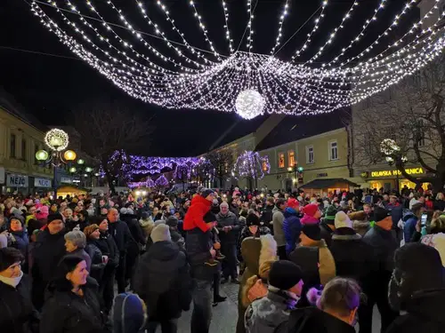 V Slovenj Gradcu bodo zadnje minute v letu odštevali s skupino DWAJG