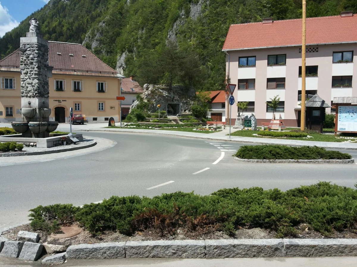 Črna izbrana za pripravo načrta hoji prijaznega zdravega mesta