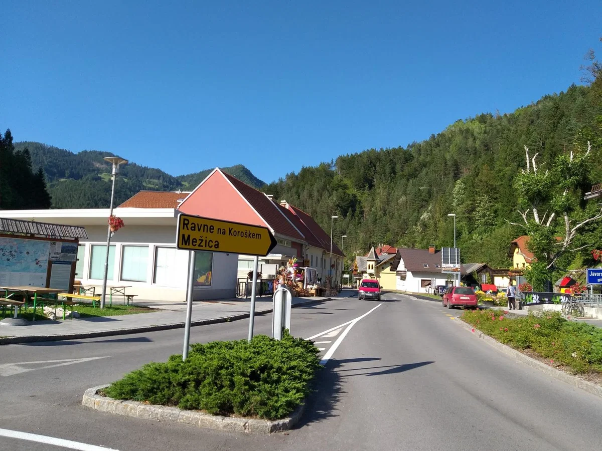 Najvišji delež trenutno okuženih je v Črni, Mežica na tretjem mestu