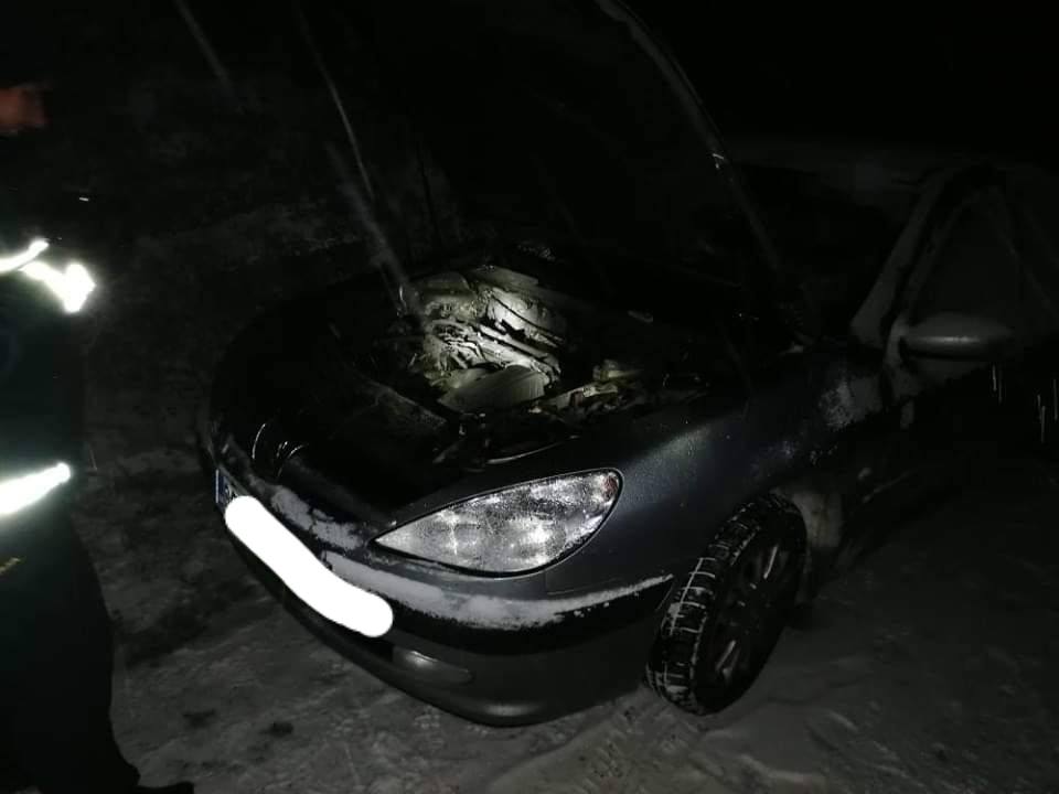 Na Muti zagorelo osebno vozilo (FOTO)