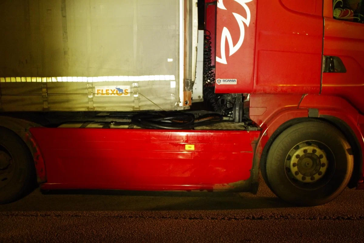 Policisti prijeli iznajdljive Romune, ki so na avtocestnih počivališčih kradli gorivo (FOTO)