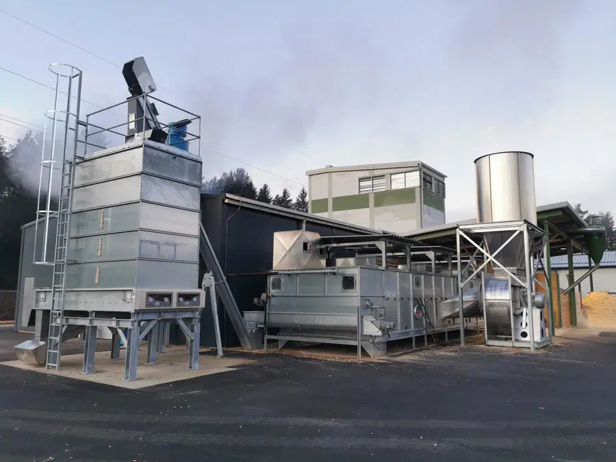 Lesoteka z novo 1,4 milijona evrov vredno linijo za izdelavo peletov (FOTO)