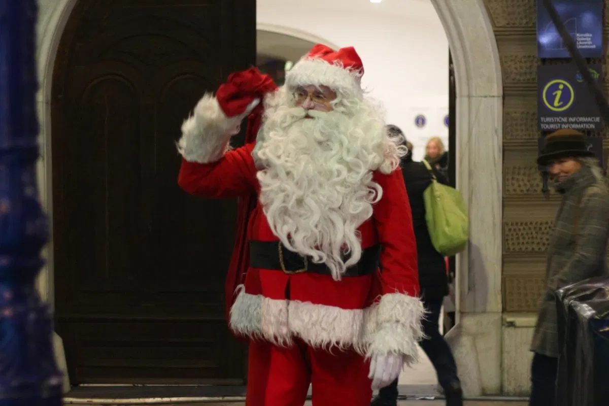 Za Božička v EU velja izjema pri potovanjih v času pandemije
