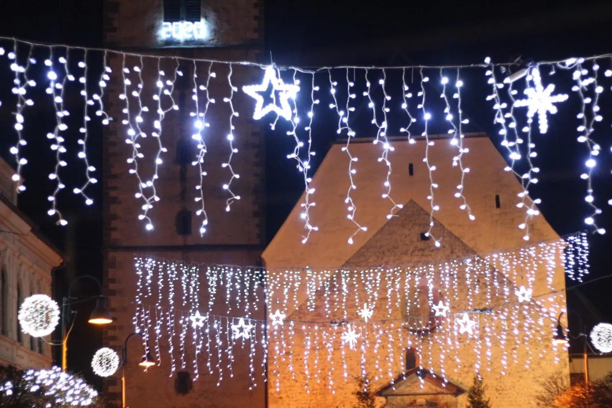 Praznično mestno jedro v Slovenj Gradec privabilo tudi družbo Canon. Nastalo je tole ... (VIDEO)