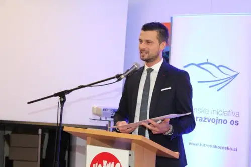 Bertoncelj odgovarja Predniku: "na ministrstvu pripravljamo poroštveni zakon, ki bo mladim omogočil nakup lastnega stanovanja"