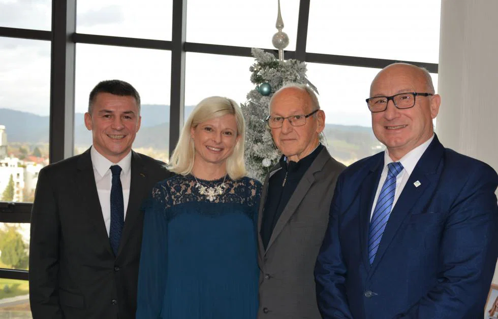 Bo vlada podprla predlog, da bi Slovenci dobili nov državni praznik?