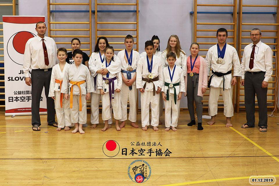 Odličen uspeh prevaljskih karateistov na 2. Pokalnem turnirju Prevalje