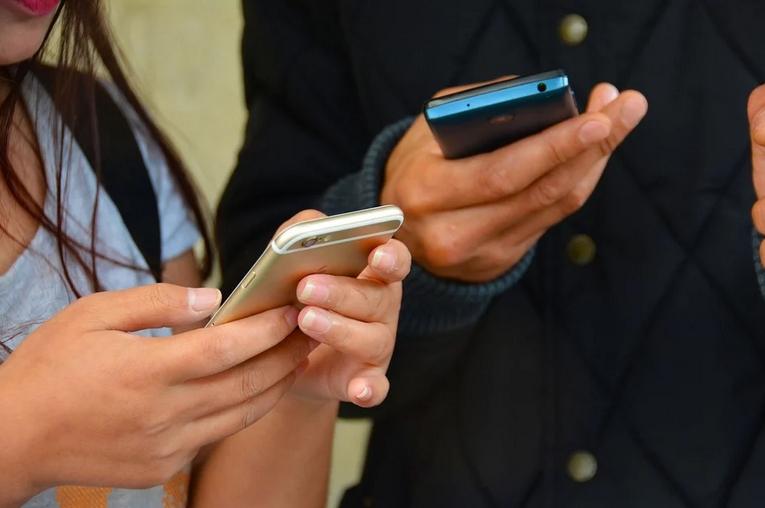 Mineva 27 let od prvega poslanega SMS-a