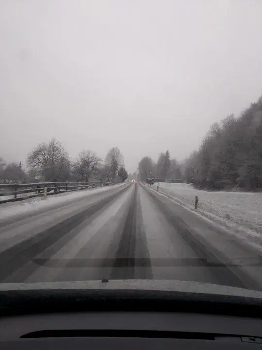 Popolna zapora ceste Poljana - Mežica