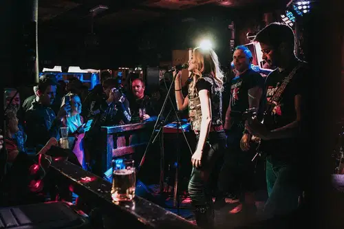 Na Kope prihajajo Rock Partyzani