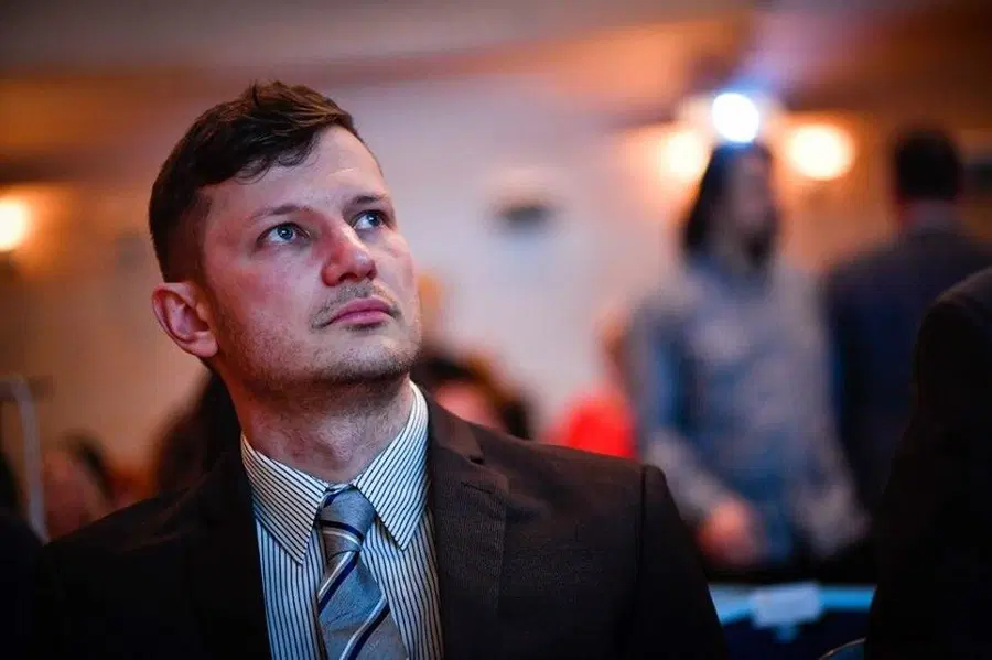 Mežičan Matej Lorenci razvil napravo, ki opozarja na kakovost zraka