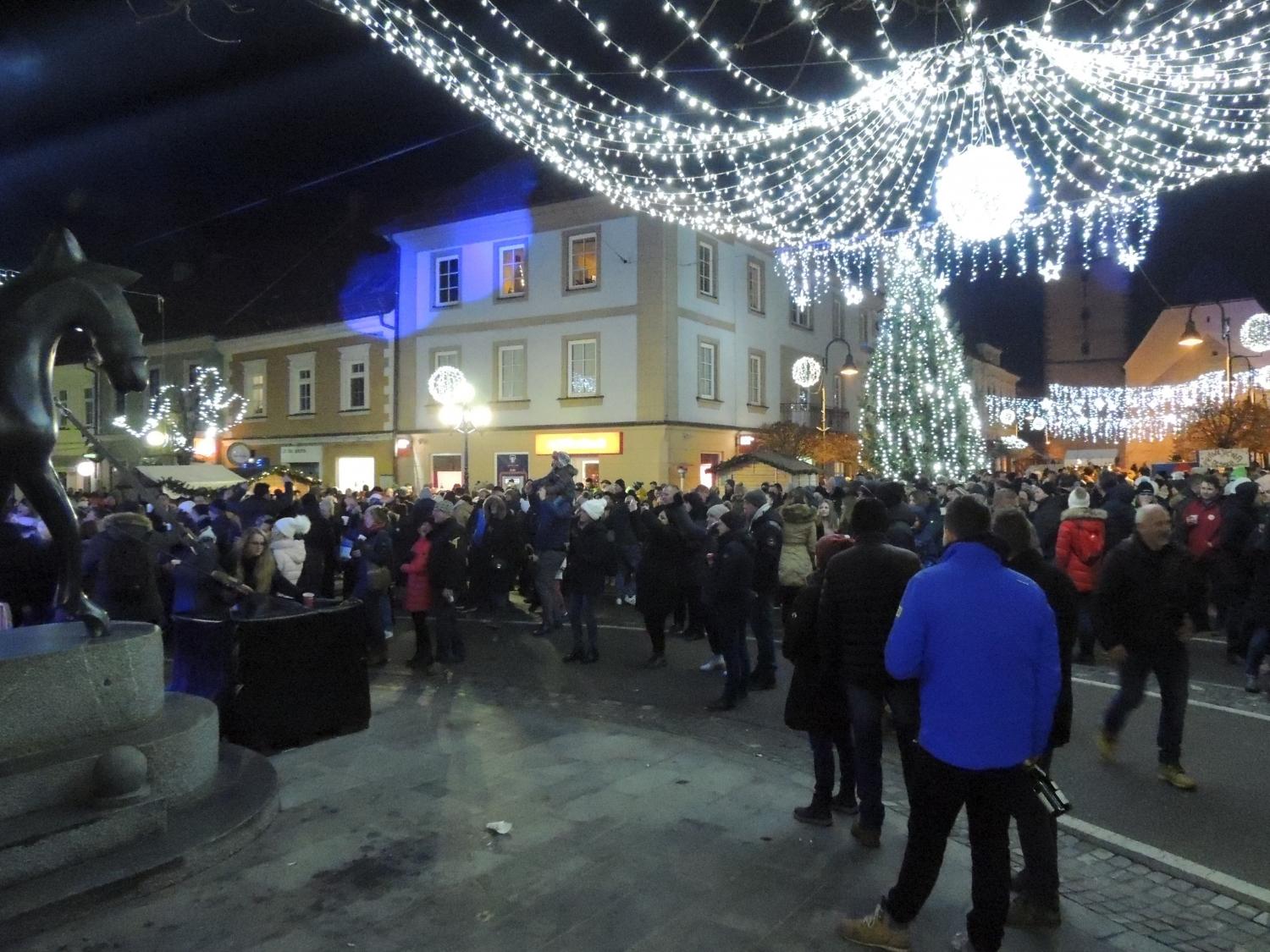 Tako so zadnje minute v letu 2019 preživeli v Slovenj Gradcu (FOTO)