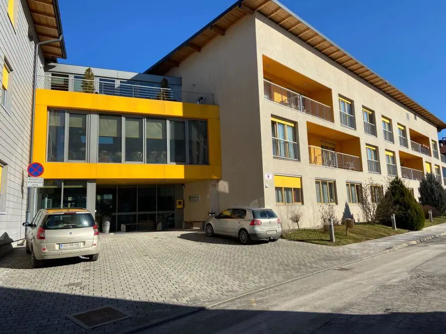 V Koroškem domu starostnikov popolna prepoved obiskov in izhodov