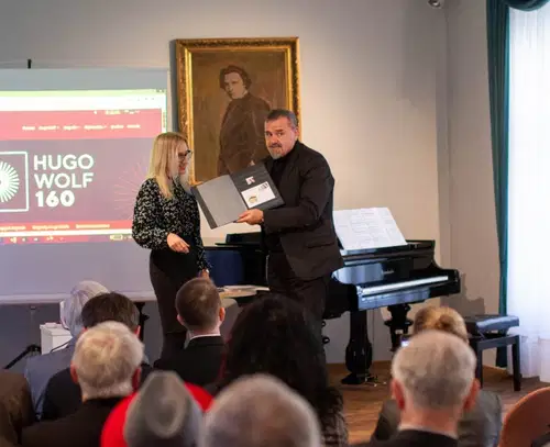 Jubilejno leto Huga Wolfa prinaša pester glasbeni program tako doma kot v tujini (VIDEO in FOTO)