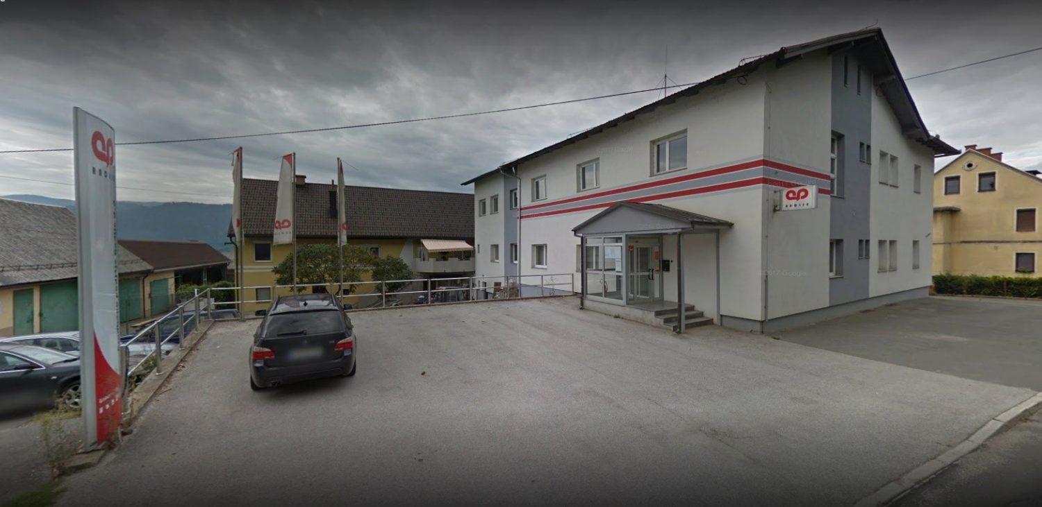 Na dražbi prodana poslovna stavba nekdanjega Gradbenega podjetja Radlje
