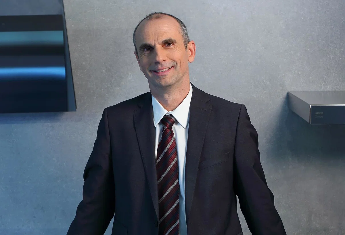 Fakulteta za tehnologijo polimerov v novo leto vstopa z novim dekanom