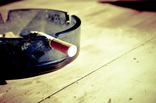 Dan brez cigarete: priložnost za opustitev kajenja