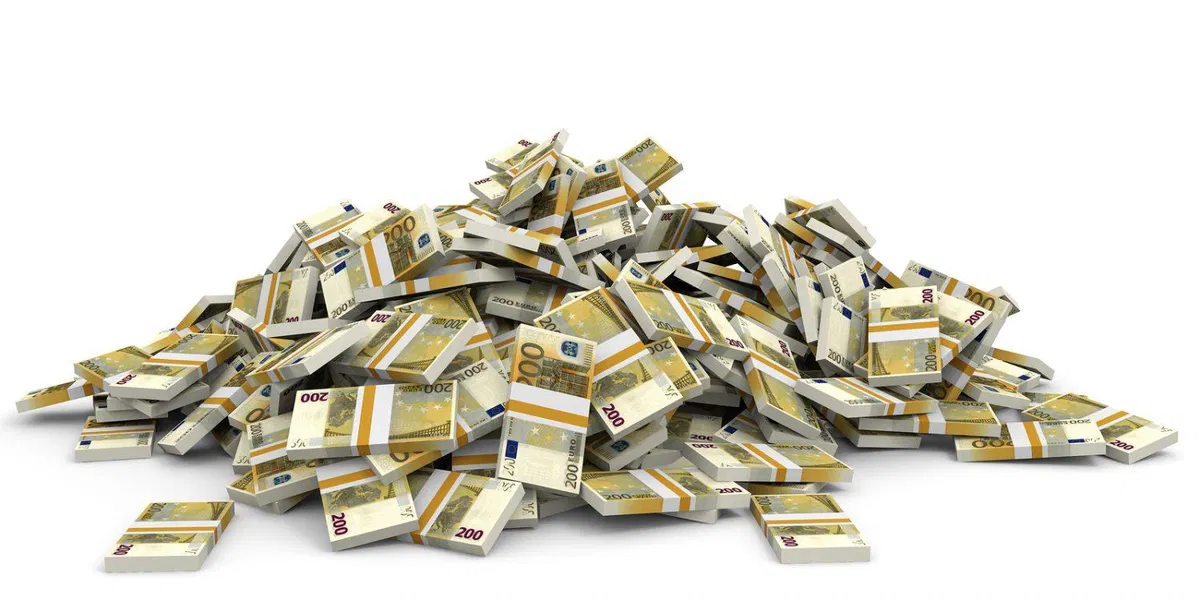 Konec tedna računalniški goljufiji v skupni vrednosti 6000 evrov