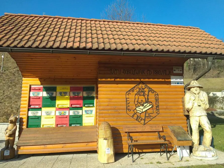 Zaradi slabe sezone finančna pomoč za čebelarje